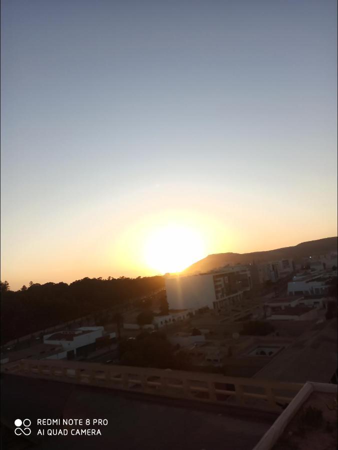 Appartement Julia Au Centre Ville Agadir Dans Residence Borj Dalat מראה חיצוני תמונה